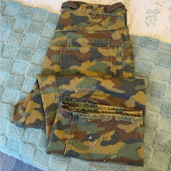 We The Free Moxie Printed Low-Slung Barrel Jeans - Camo - Picture 6 of 12